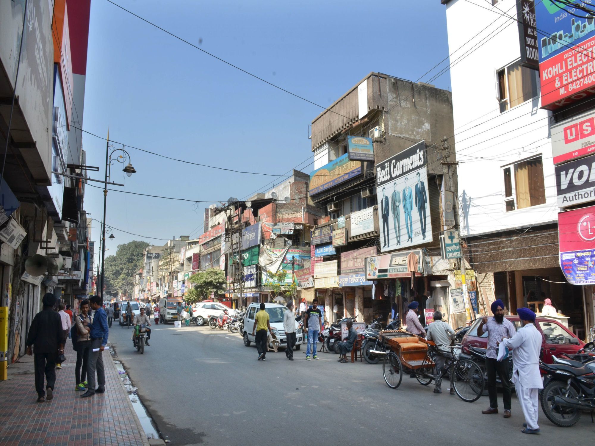 Oyo 7447 Grand Park Hotell Amritsar Eksteriør bilde