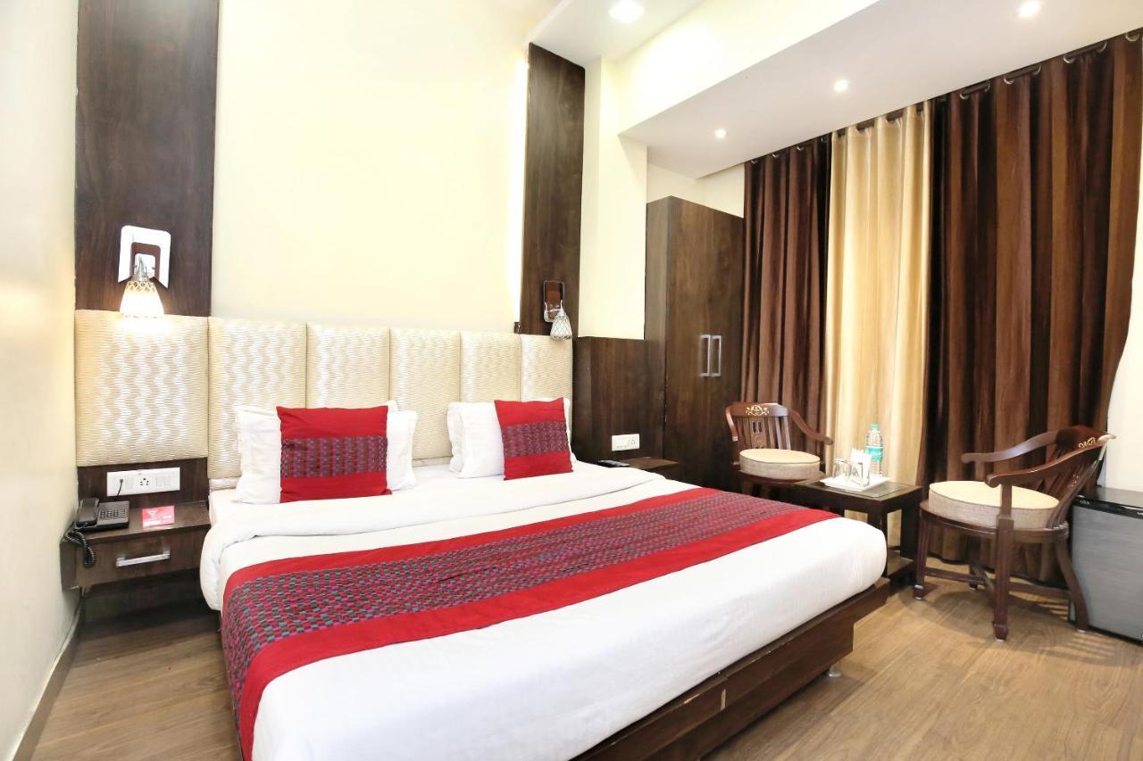 Oyo 7447 Grand Park Hotell Amritsar Eksteriør bilde