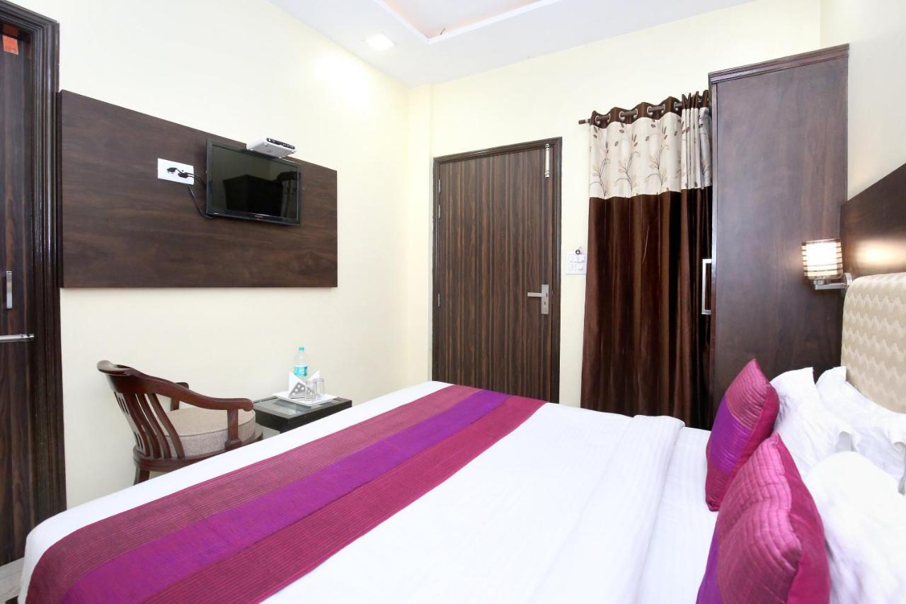 Oyo 7447 Grand Park Hotell Amritsar Eksteriør bilde