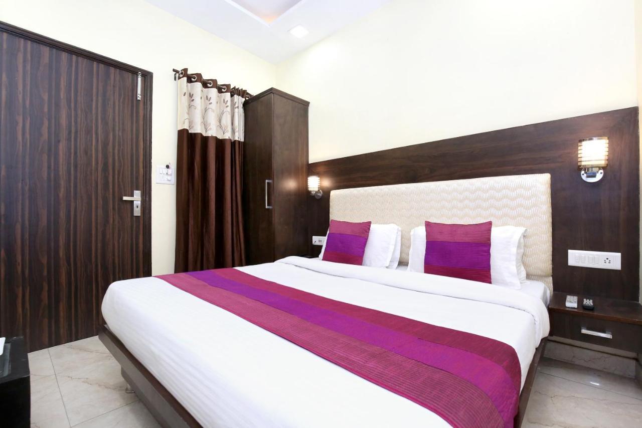 Oyo 7447 Grand Park Hotell Amritsar Eksteriør bilde